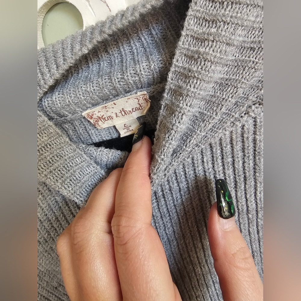 Unique Gray Sweater - image 3